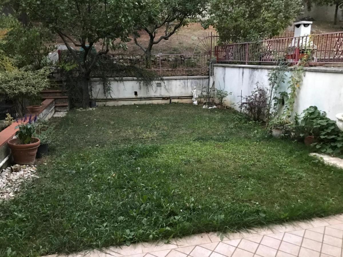 Torretta Villa L'Aquila Luaran gambar